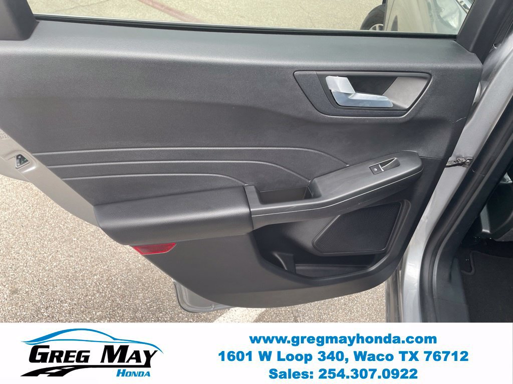 Used 2022 Ford Escape Titanium AWD/4WD image 21