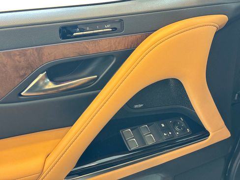 New 2026 Lexus LX 600 4WD w/ Luxury Package image 20