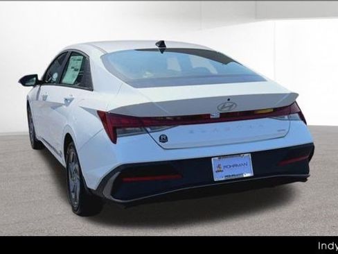 Used 2025 Hyundai Elantra Hybrid FWD image 63
