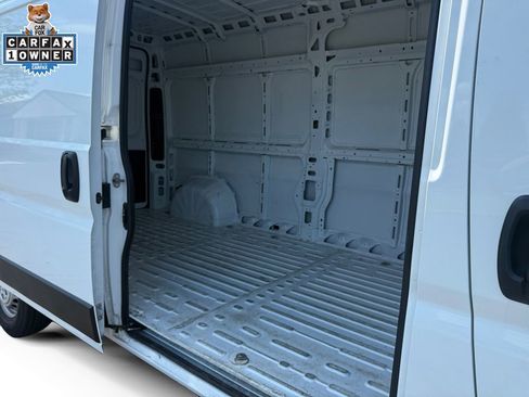 Used 2026 RAM ProMaster 2500 w/ Convenience Group FWD image 14