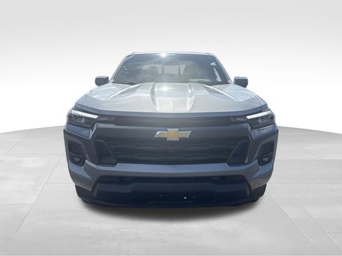 Used 2025 Chevrolet Colorado LT w/ LT Convenience Package AWD/4WD image 9