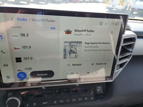 Used 2024 Toyota Tundra Limited w/ TRD Off-Road Package image 19