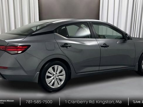 Used 2024 Nissan Sentra S image 5