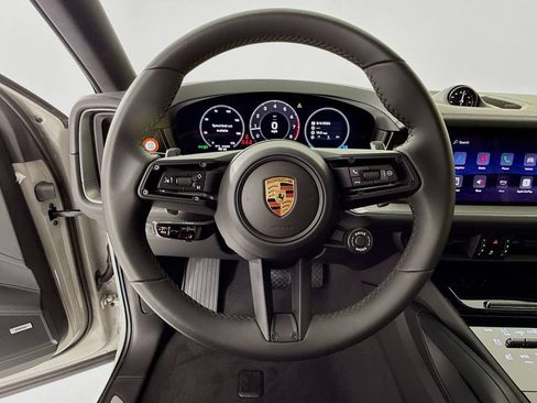 New 2026 Porsche Cayenne Coupe AWD/4WD image 17
