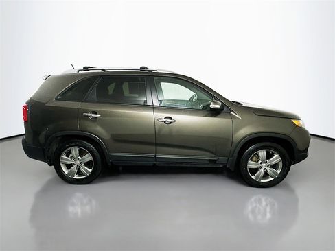 Used 2013 Kia Sorento EX image 8