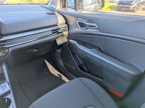 New 2026 Kia Sportage LX w/ LX Convenience Package FWD image 18