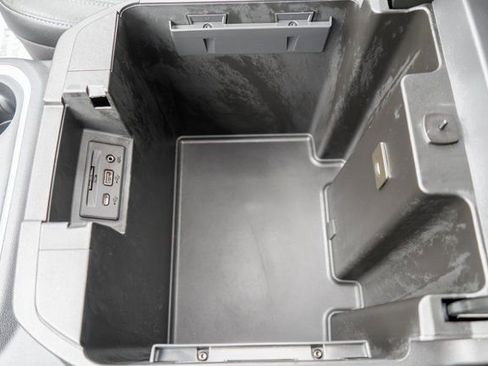 Used 2019 Chevrolet Silverado 1500 LTZ w/ LTZ Premium Package image 35