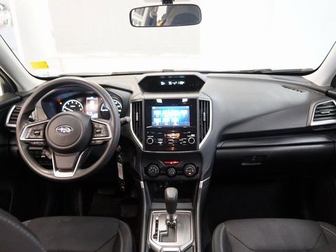 Used 2019 Subaru Forester Base 4D Sport Utility w/ Alloy Wheel Package image 18