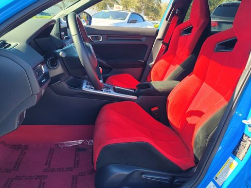 Used 2023 Honda Civic Type R image 10