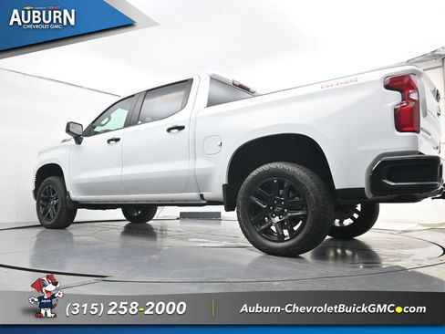 Used 2025 Chevrolet Silverado 1500 LT Trail Boss AWD/4WD image 22