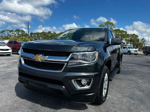Used 2018 Chevrolet Colorado LT w/ LT Convenience Package RWD image 13