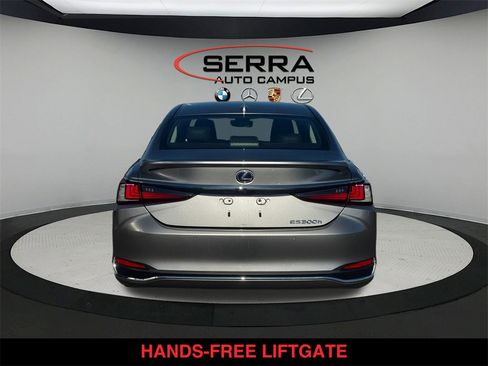 Used 2019 Lexus ES 300h w/ Accessory Package image 14