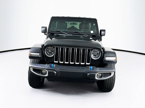 Used 2022 Jeep Wrangler Sahara image 2