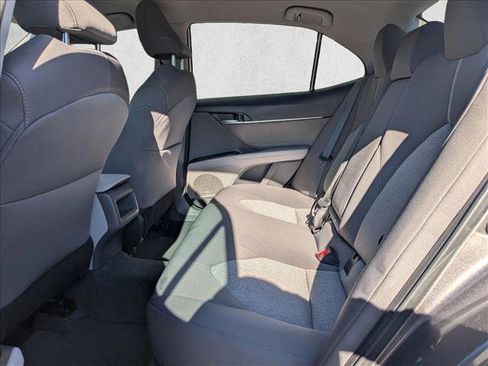Used 2022 Toyota Camry LE w/ Carpet Mat Package (TMS) image 21