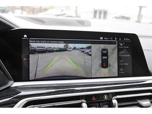 Used 2022 BMW X7 M50i w/ Luxury Seating Package image 26