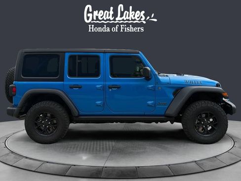 Used 2024 Jeep Wrangler Unlimited image 6