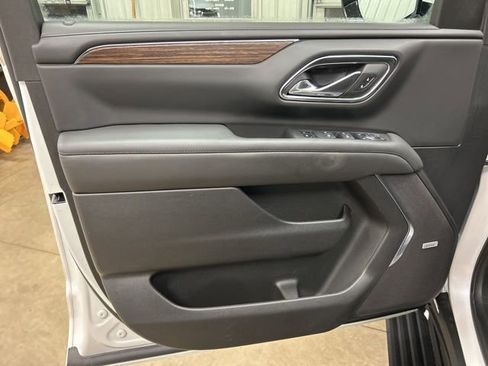 Used 2024 Chevrolet Tahoe High Country w/ Advanced Technology Package image 13