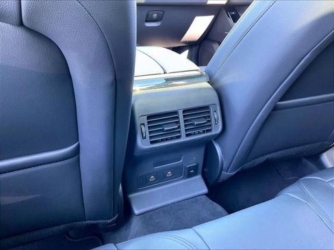 Used 2026 Land Rover Range Rover Velar Dynamic SE image 37