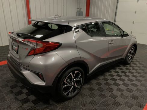 Used 2018 Toyota C-HR XLE image 4
