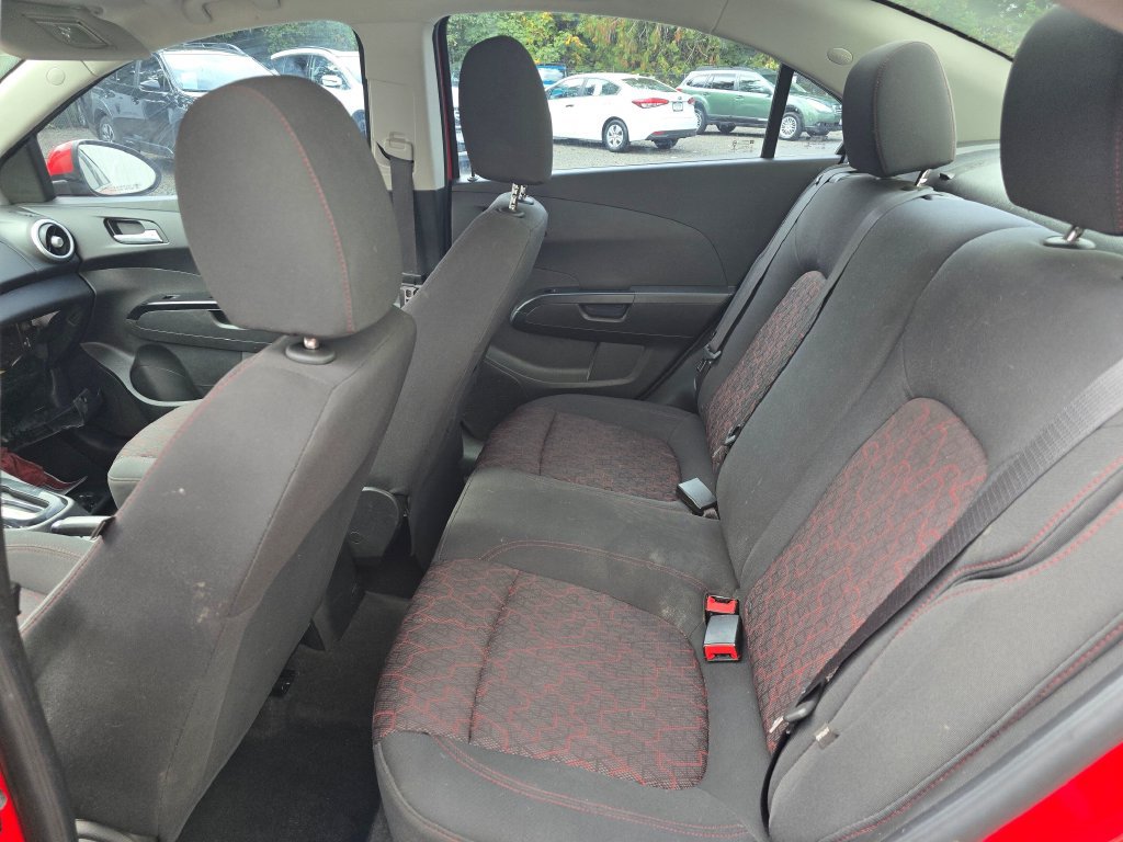 Used 2018 Chevrolet Sonic LT w/ Convenience Package FWD image 10