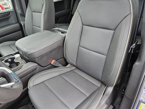 New 2026 GMC Yukon Elevation w/ Elevation Premium Package AWD/4WD image 23