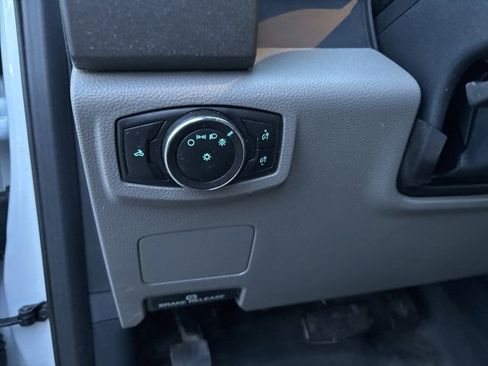 Used 2022 Ford F350 XL w/ Power Equipment Group image 15