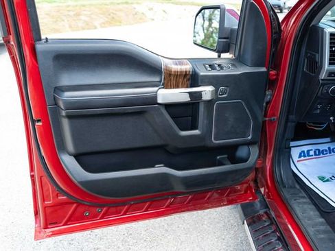 Used 2020 Ford F150 Lariat w/ Equipment Group 502A Luxury image 12