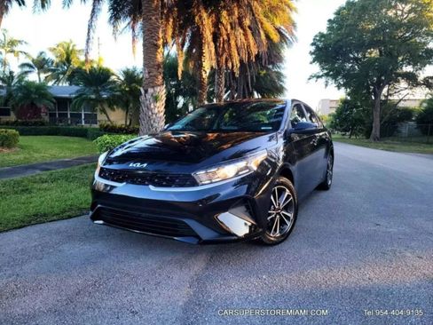 Used 2024 Kia Forte LXS FWD image 5