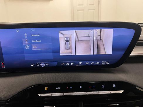 Used 2025 Buick Enclave Preferred FWD image 54