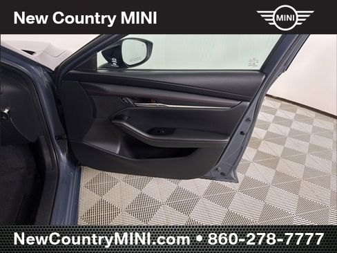 Used 2024 MAZDA MAZDA3 s image 17