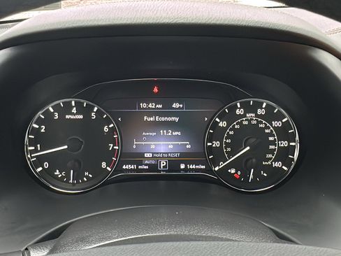 Used 2022 INFINITI QX80 Sensory image 21