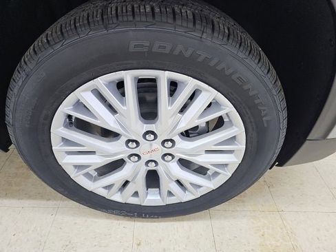 New 2026 GMC Acadia Elevation image 24