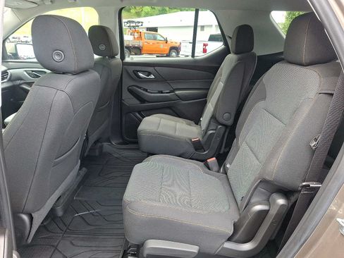 Used 2020 Chevrolet Traverse LT w/ LPO, Floor Liner Package AWD/4WD image 11