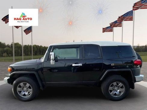 Used 2010 Toyota FJ Cruiser 4WD image 3