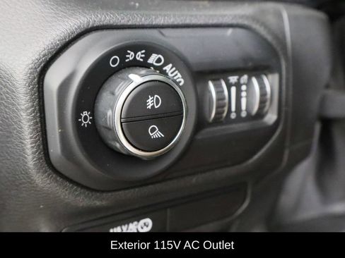 Used 2021 Jeep Gladiator Overland w/ Popular Equipment Package image 22