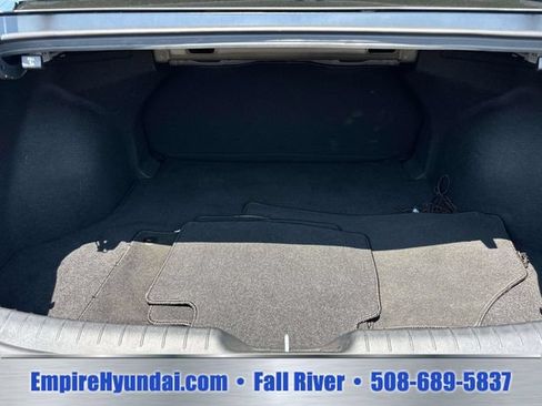 Certified 2024 Hyundai Elantra SE FWD image 13