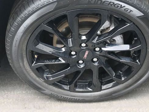 Used 2023 GMC Terrain SLE w/ Driver Convenience Package FWD image 30