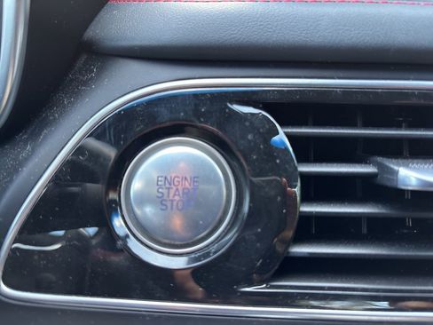 Used 2019 Genesis G70 3.3T Advanced w/ Sport Package image 19