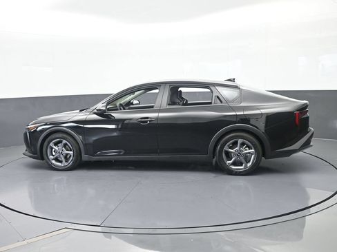 Used 2026 Kia K4 FWD image 3