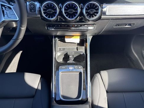 New 2026 Mercedes-Benz GLB 250 4MATIC image 23