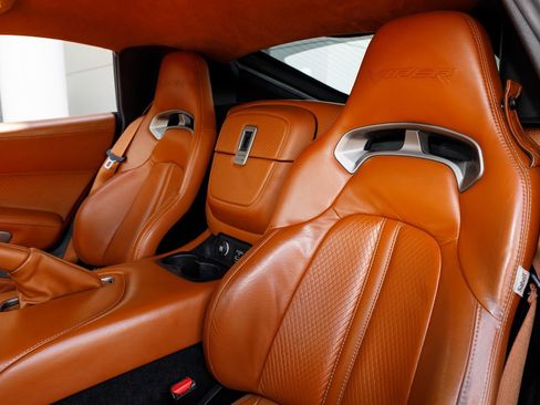 Used 2014 SRT Viper GTS w/ GTS Laguna Interior Package RWD image 44