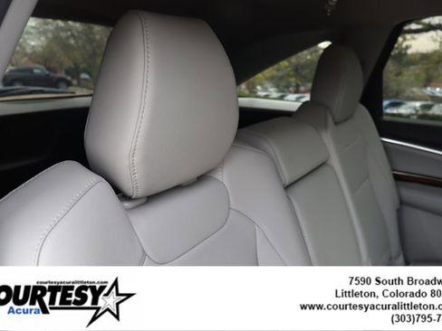 Used 2018 Acura MDX FWD image 30
