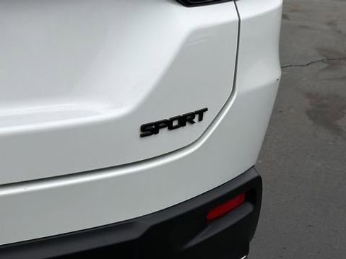 Used 2025 Honda Pilot Sport image 11