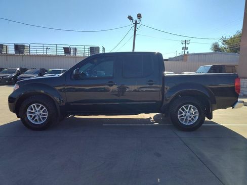 Used 2020 Nissan Frontier SV RWD image 7