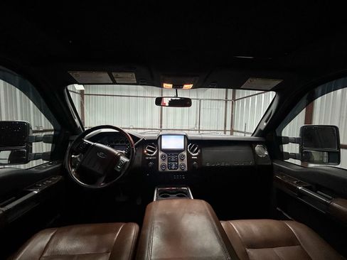 Used 2015 Ford F250 Platinum w/ FX4 Off-Road Package image 16