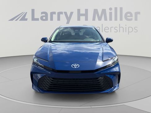 Used 2026 Toyota Camry LE FWD image 8