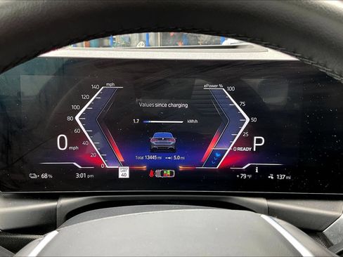 Used 2023 BMW i4 eDrive40 w/ Premium Package RWD image 10