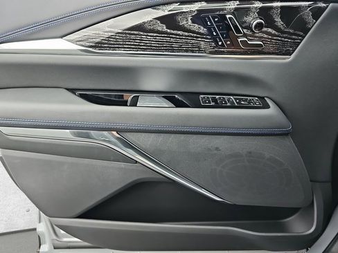 New 2026 Cadillac Escalade IQL Sport 1 w/ LPO, ONYX Package image 28