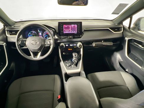 Used 2022 Toyota RAV4 SE image 30