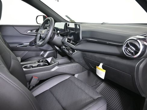Used 2026 Chevrolet Equinox LT w/ Convenience Package II AWD/4WD image 14
